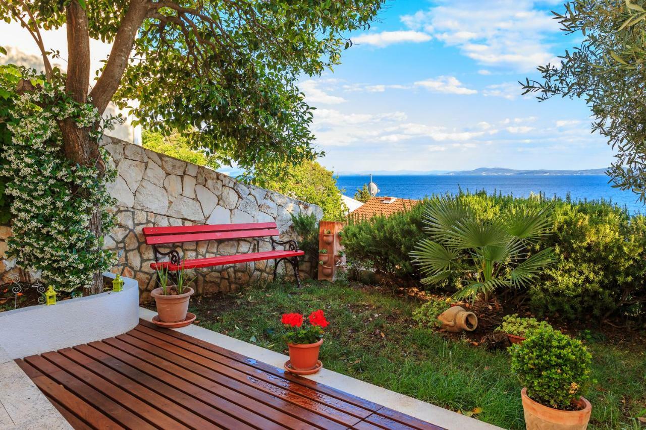Holiday Home Lola, Sea On A Palm! Heated Pool Trogir Dış mekan fotoğraf